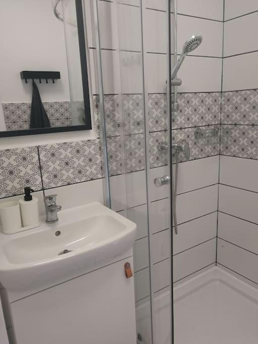 Casa Mini 5 Villa Pecs Bagian luar foto