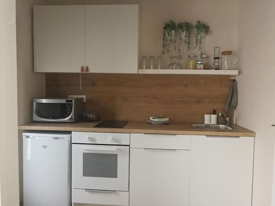 Casa Mini 5 Villa Pecs Bagian luar foto